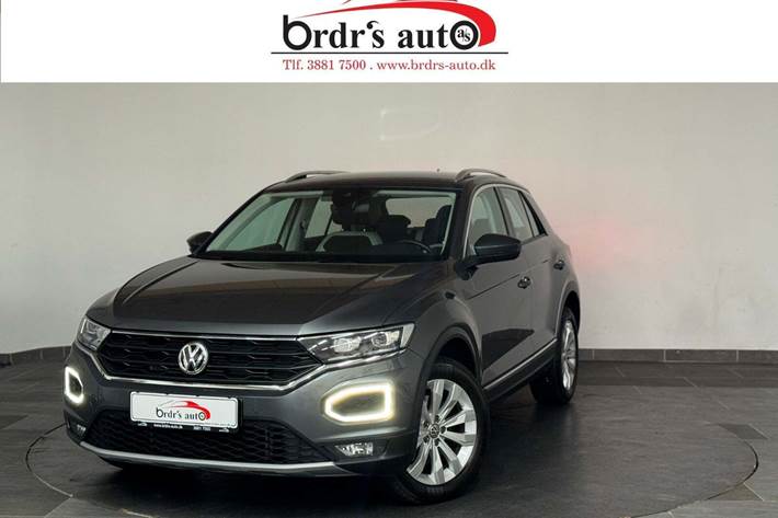 Grå VW T-Roc fra 2018 set udefra