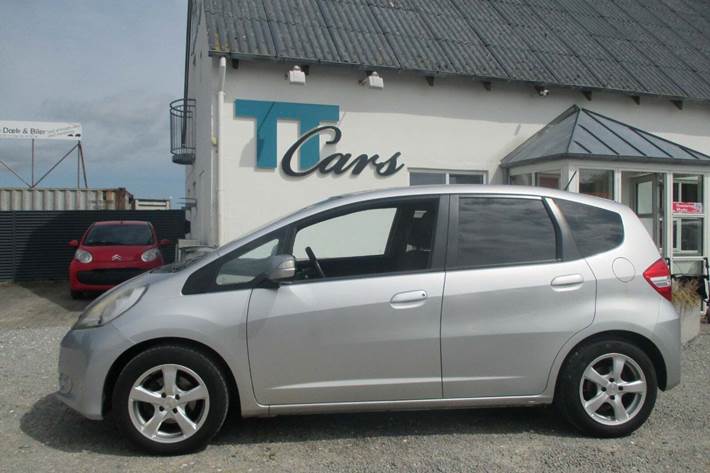 Sølv Honda Jazz fra 2013