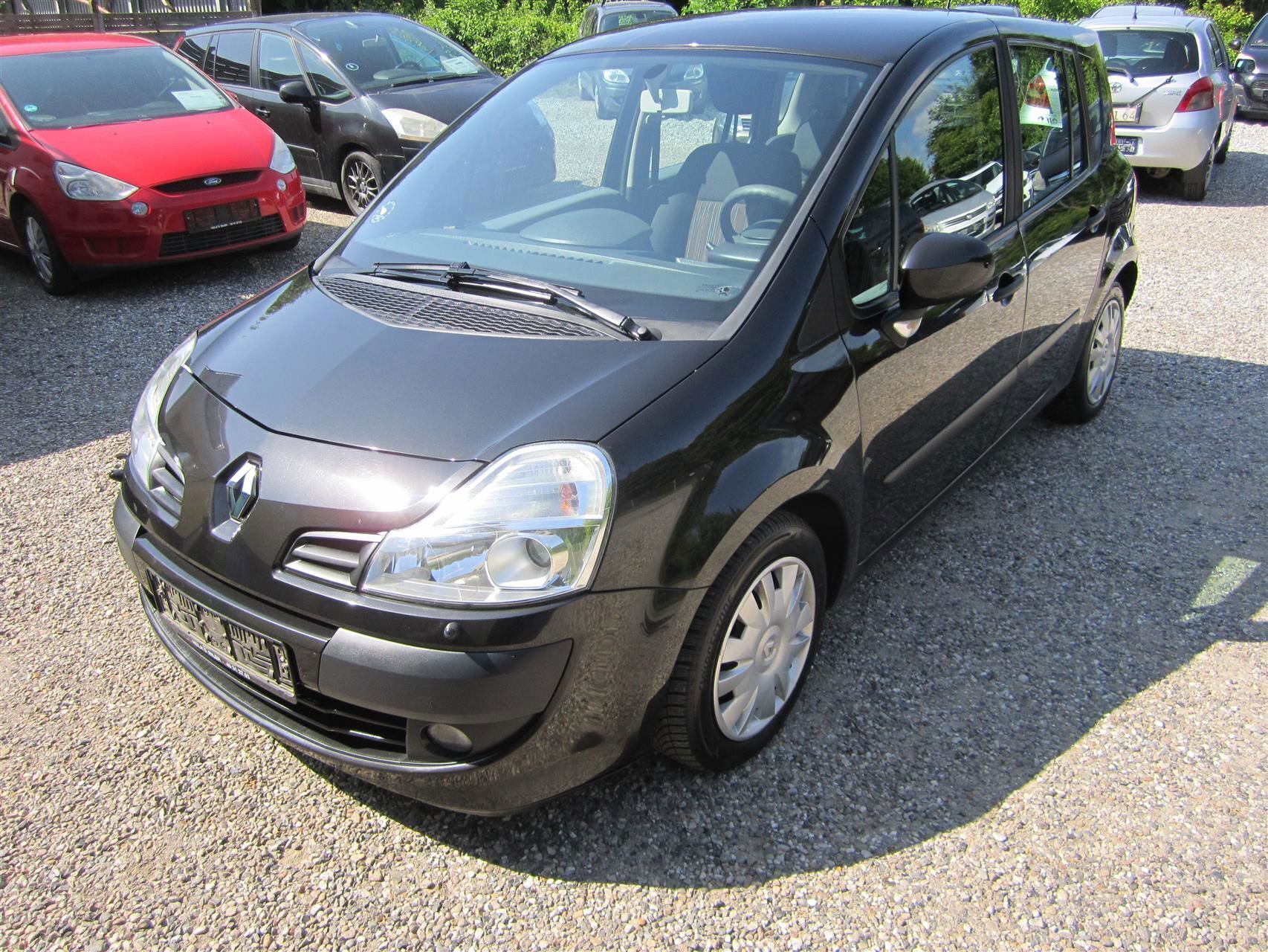 undefined Renault Grand Modus fra 2010 set udefra