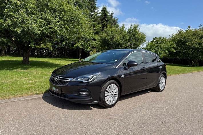 undefined Opel Astra fra 2016 set udefra