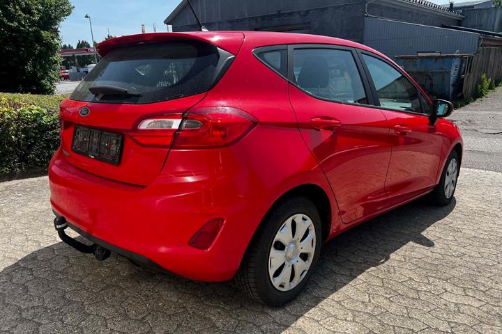 Rød Ford Fiesta fra 2018