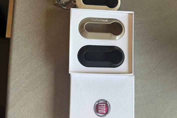 Beige Fiat 500 fra 2008