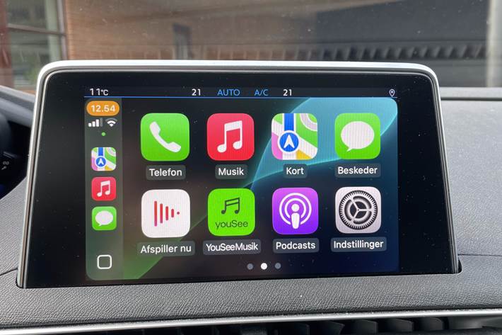 Grå Peugeot 3008 fra 2018