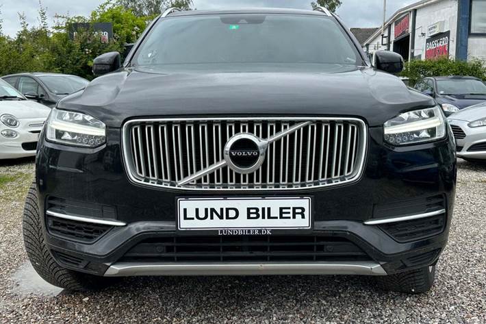 Sort Volvo XC90 fra 2017