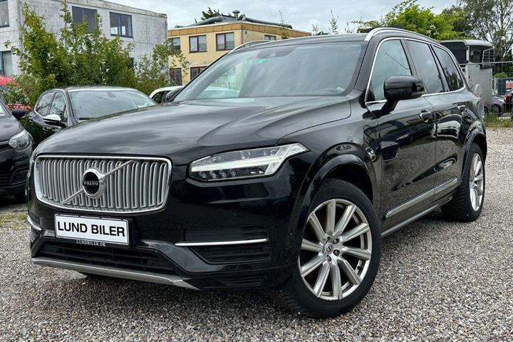 Sort Volvo XC90 fra 2017 set udefra