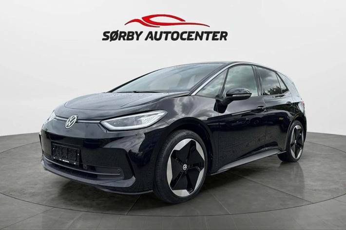 Sort VW ID.3 fra 2024 set udefra