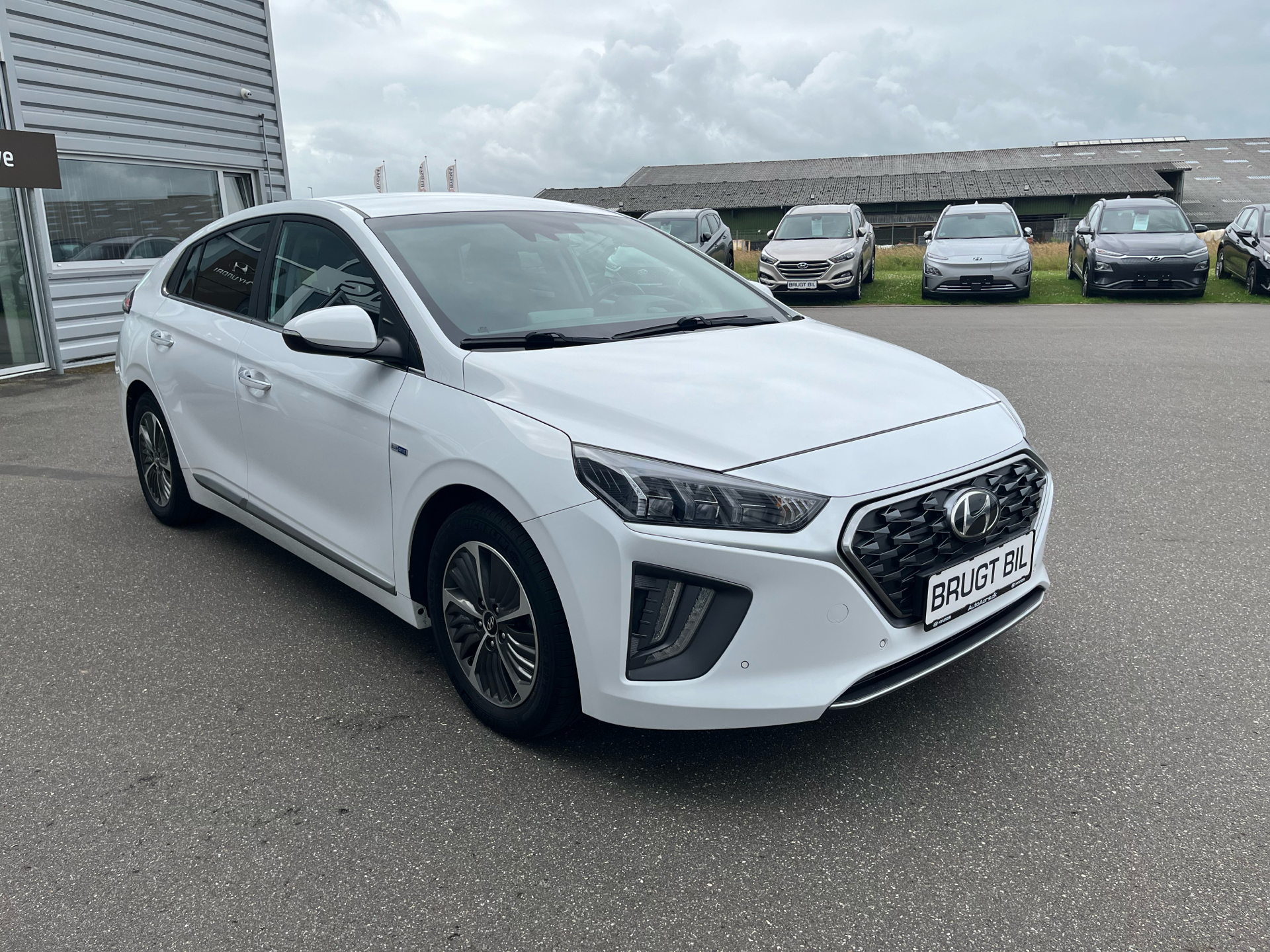 Hyundai Ioniq 1,6 GDI  Plugin-hybrid Premium plug-in 141HK 5d 6g Aut.