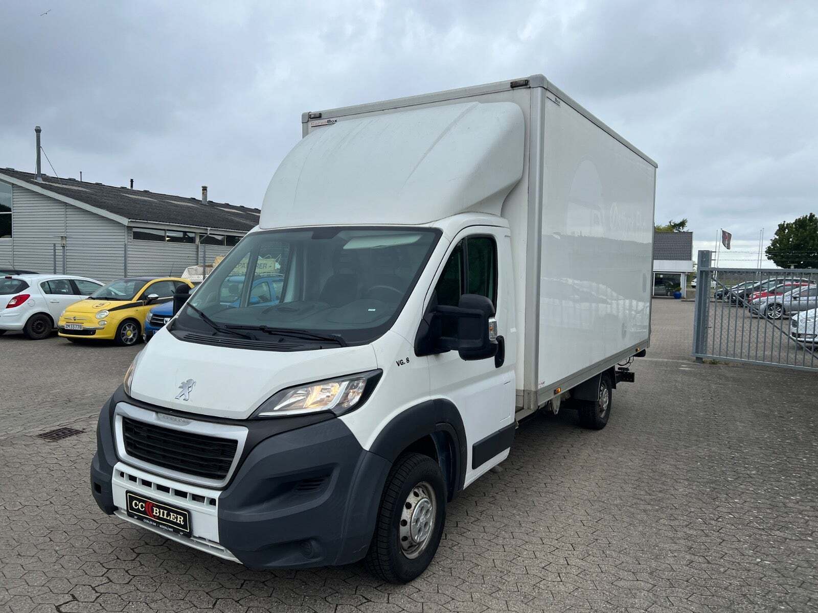 Hvid Peugeot Boxer 335 fra 2017