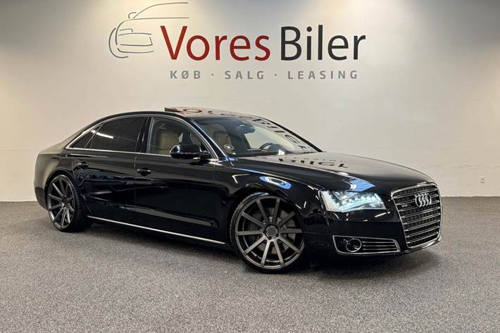 Sort Audi A8 fra 2011