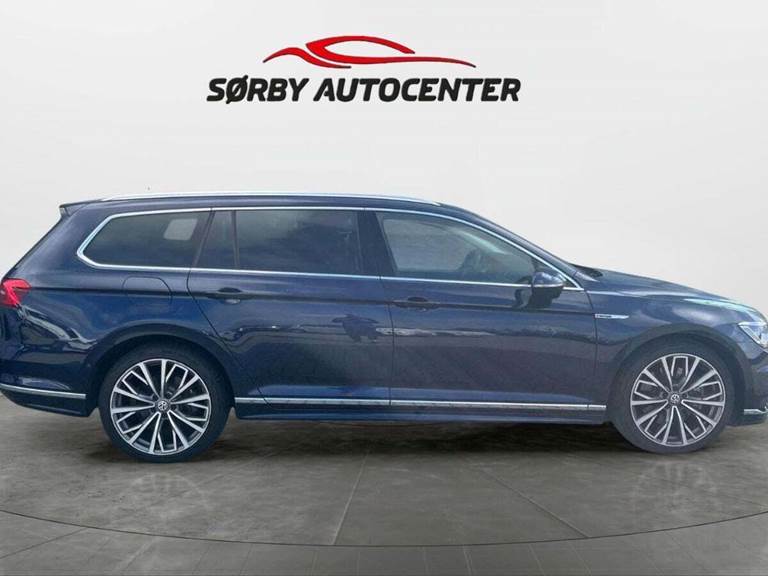 VW Passat 2,0 TDi 240 R-line Variant DSG 4Motion
