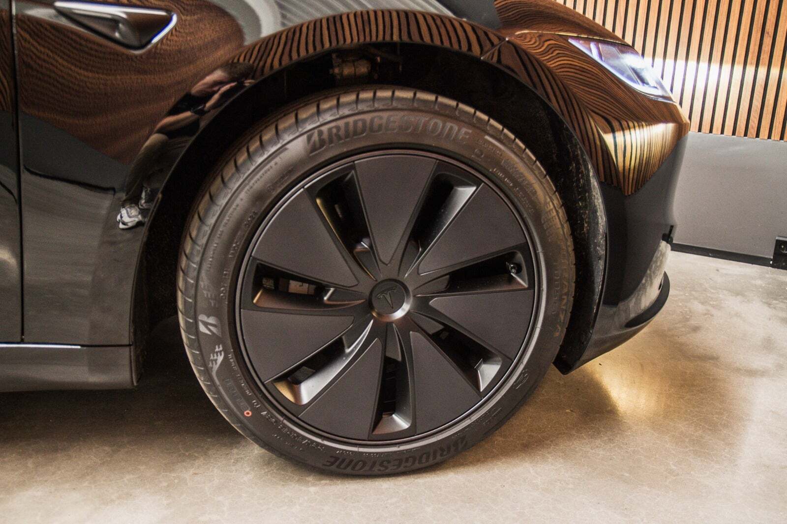 Tesla Model 3 Long Range RWD