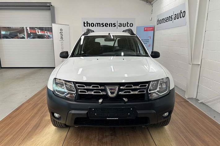 Hvid Dacia Duster fra 2016