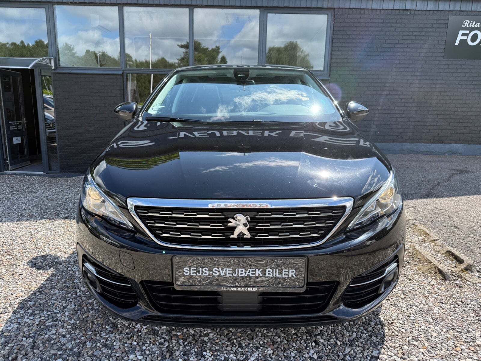 Sort Peugeot 308 fra 2020