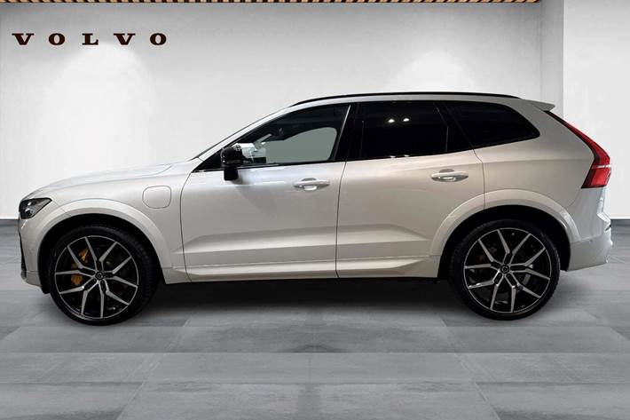 Hvid Volvo XC60 fra 2022