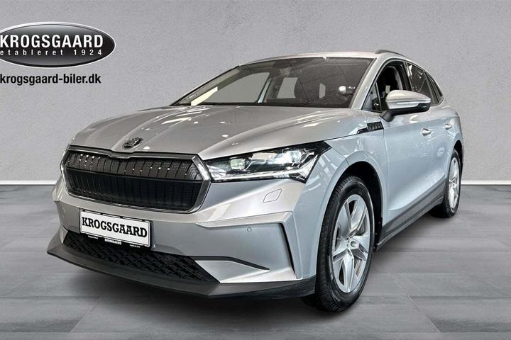 Sølv Skoda Enyaq fra 2022 set udefra