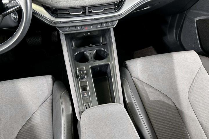 Sølv Skoda Enyaq fra 2022