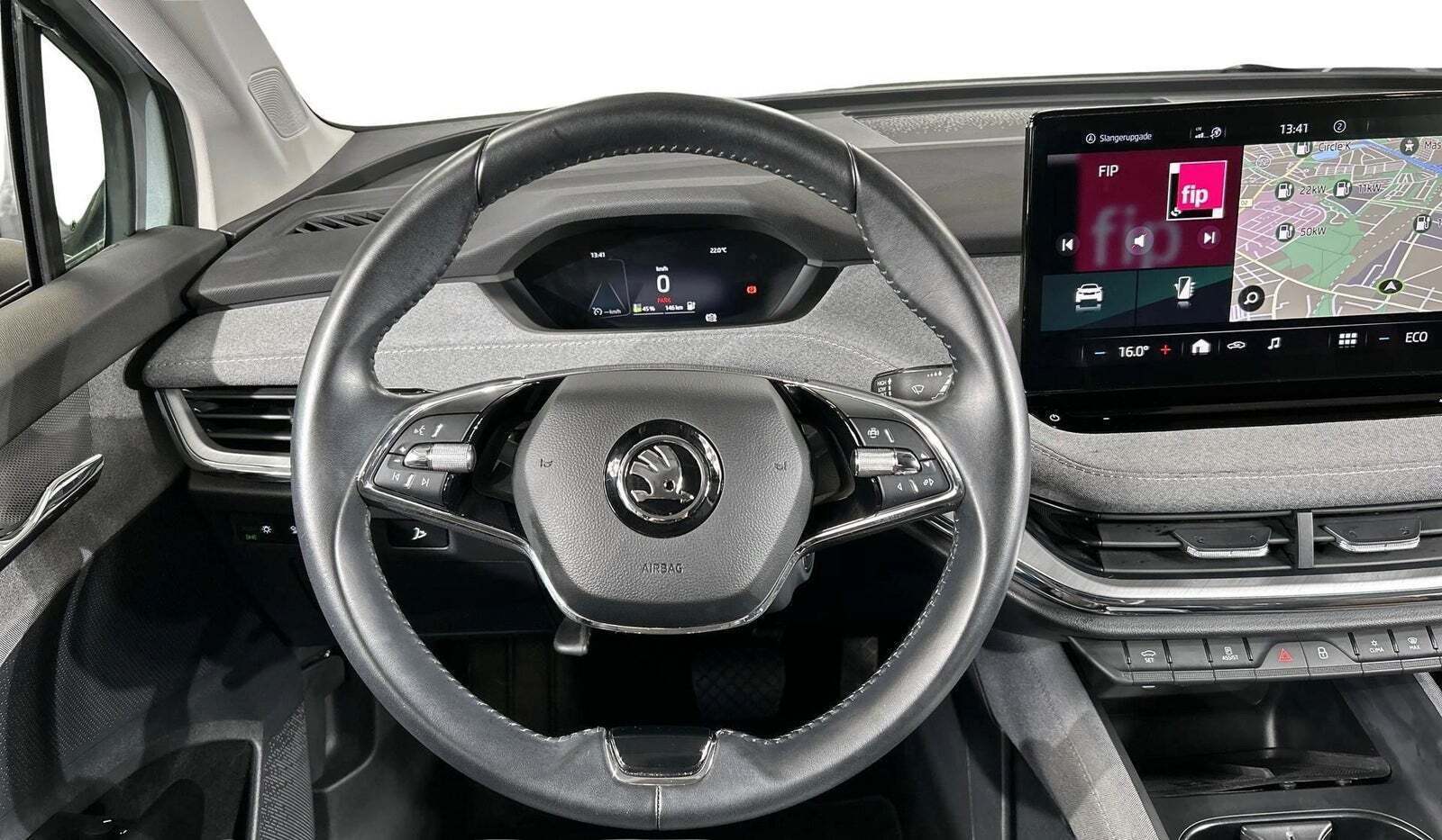 Sølv Skoda Enyaq fra 2022