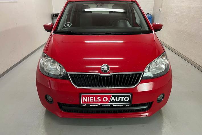Rød Skoda Citigo fra 2013