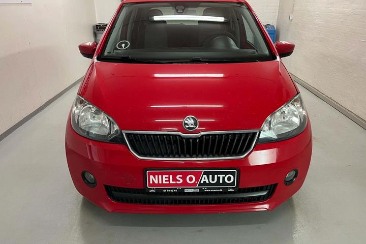 Rød Skoda Citigo fra 2013