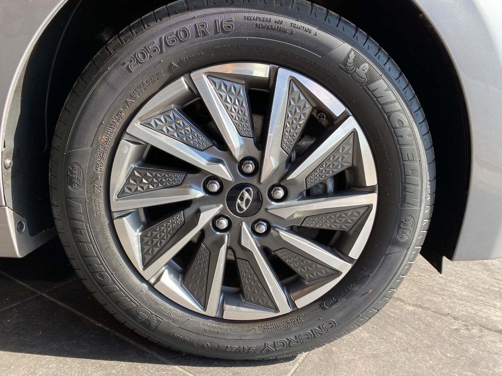 Hyundai Ioniq 40 EV Premium