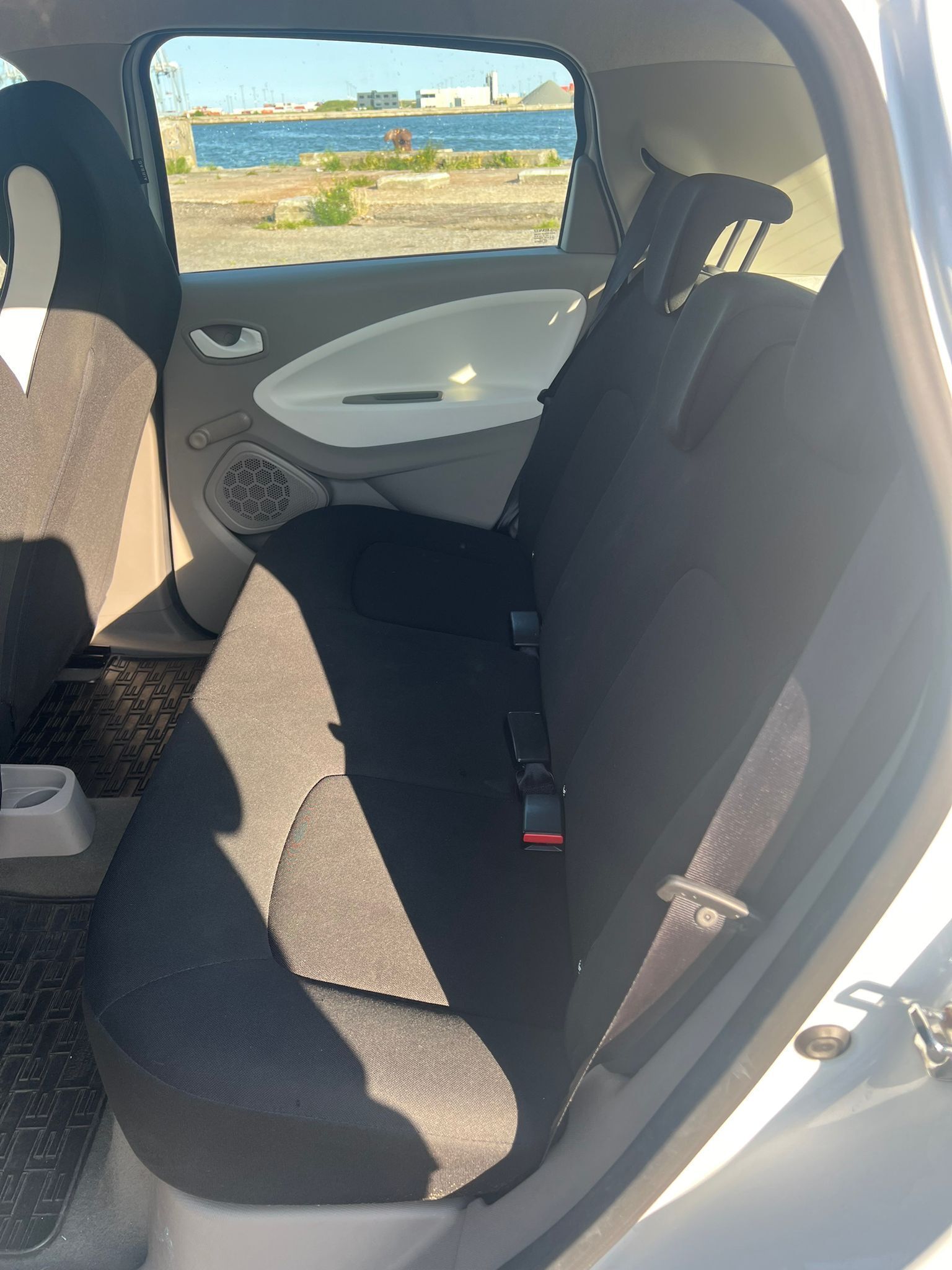 Hvid Renault Zoe fra 2017