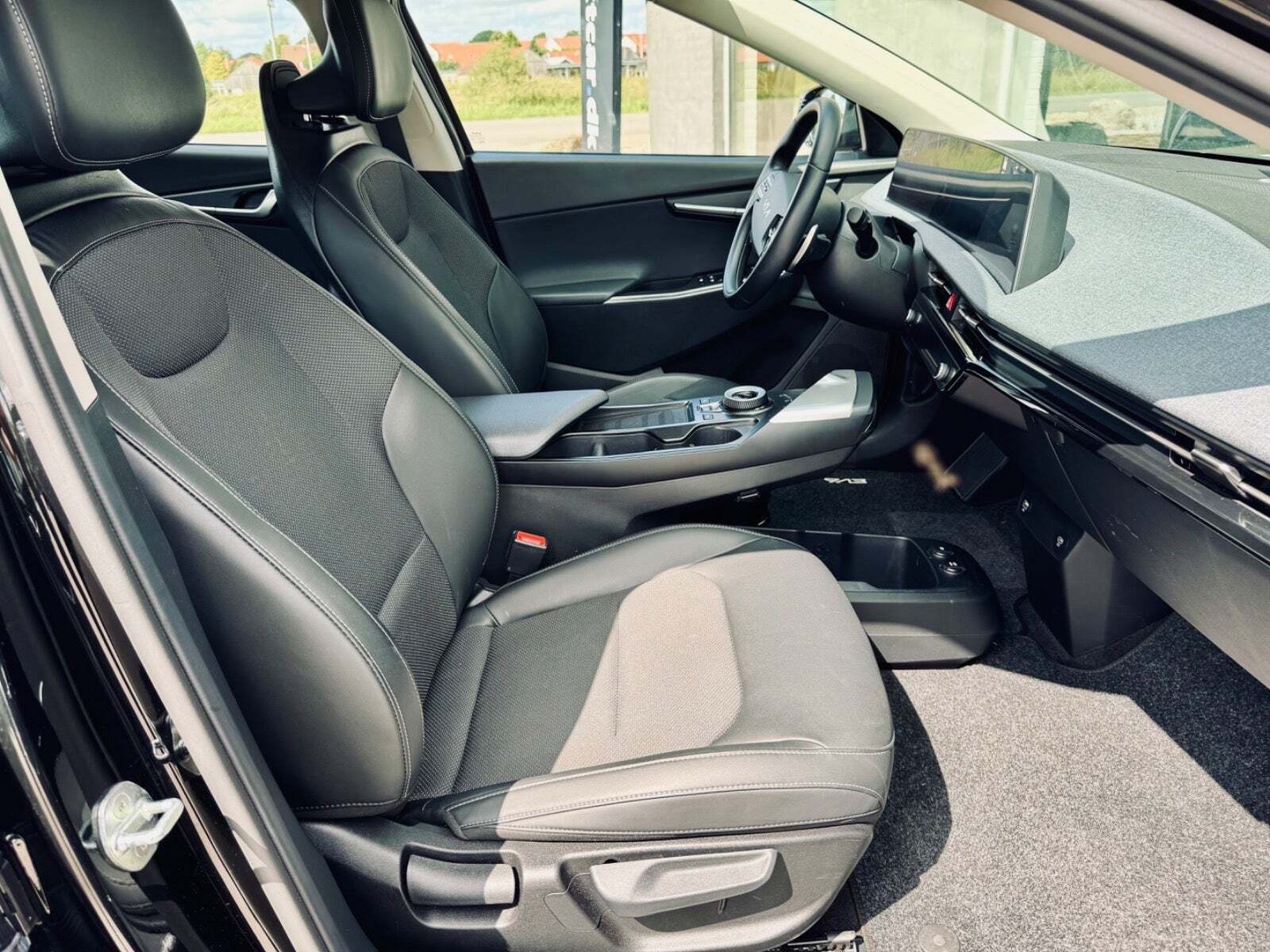 Kia EV6 77 Long Range Access