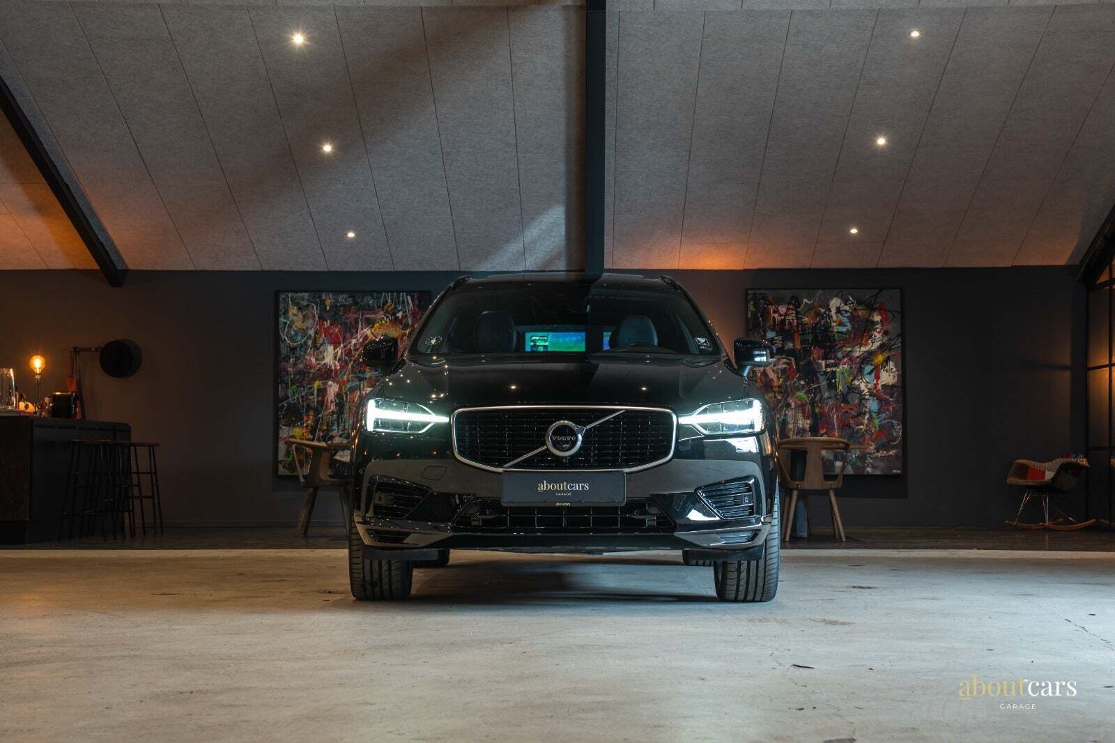 Sort Volvo XC60 fra 2020