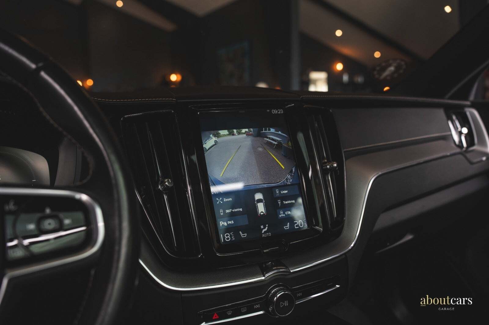 Sort Volvo XC60 fra 2020