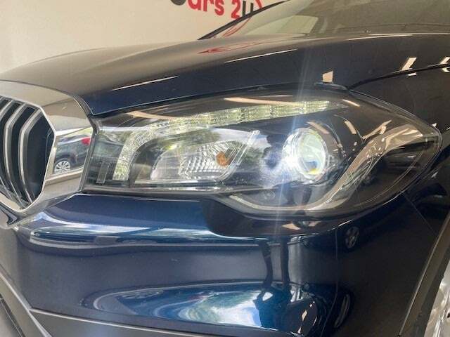 Blå Suzuki S-Cross fra 2018