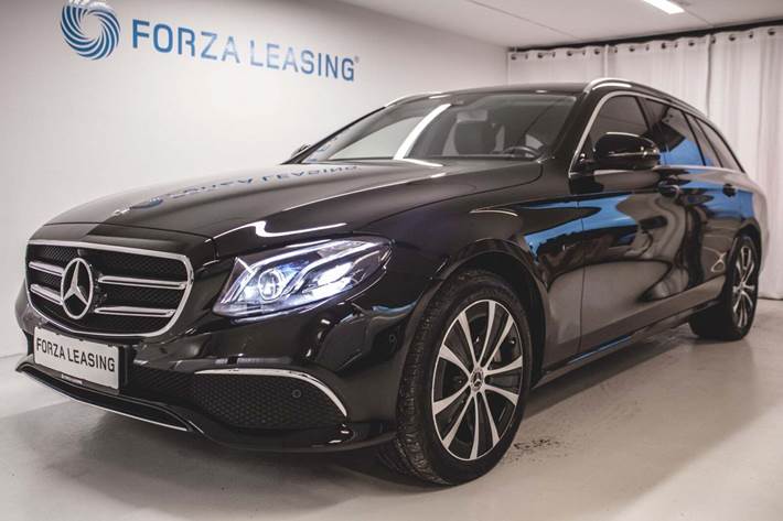 undefined Mercedes E300 de fra 2020 set udefra