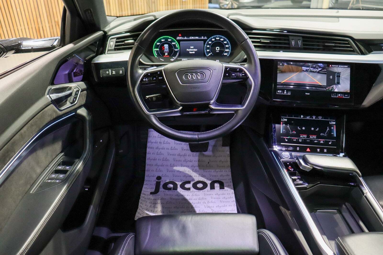 Sort Audi e-tron fra 2021