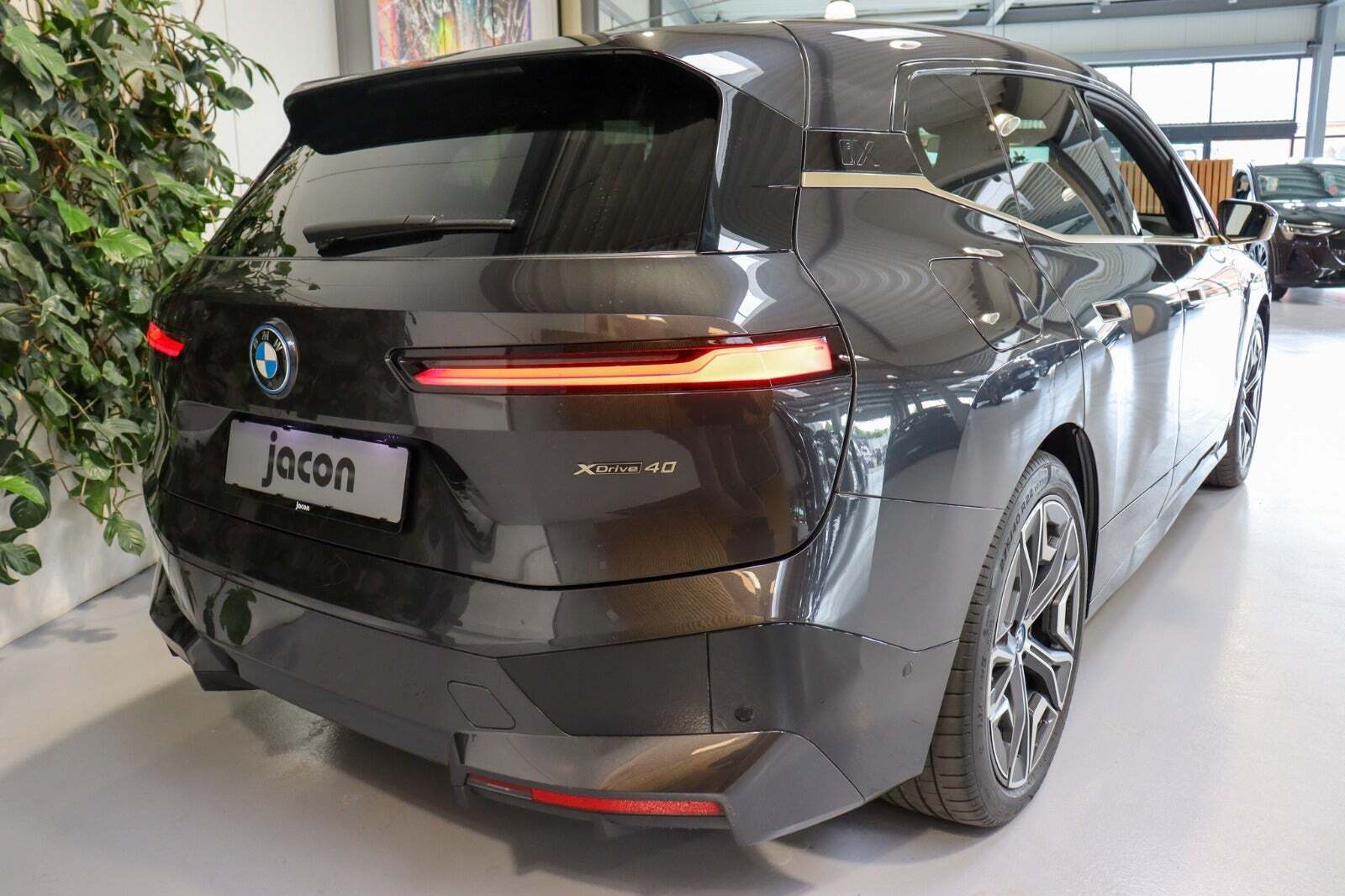 BMW iX xDrive40 Fully Charged M-Sport