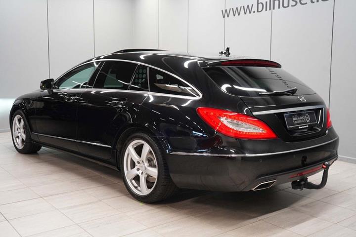 Sort Mercedes CLS350 fra 2013