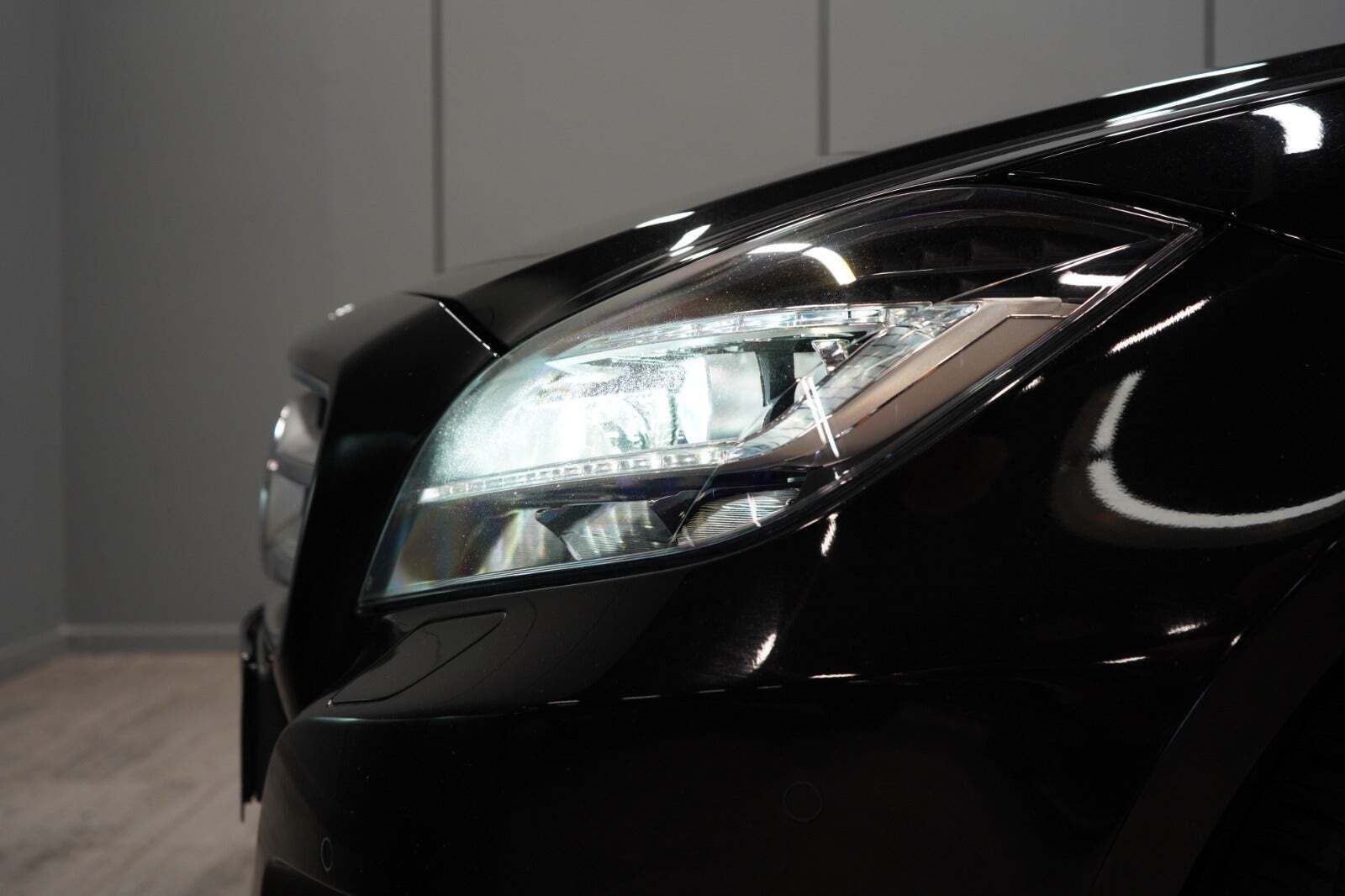 Sort Mercedes CLS350 fra 2013