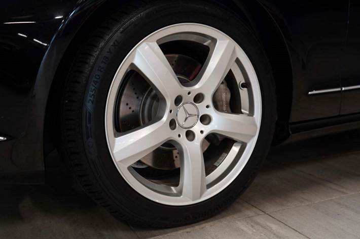 Sort Mercedes CLS350 fra 2013