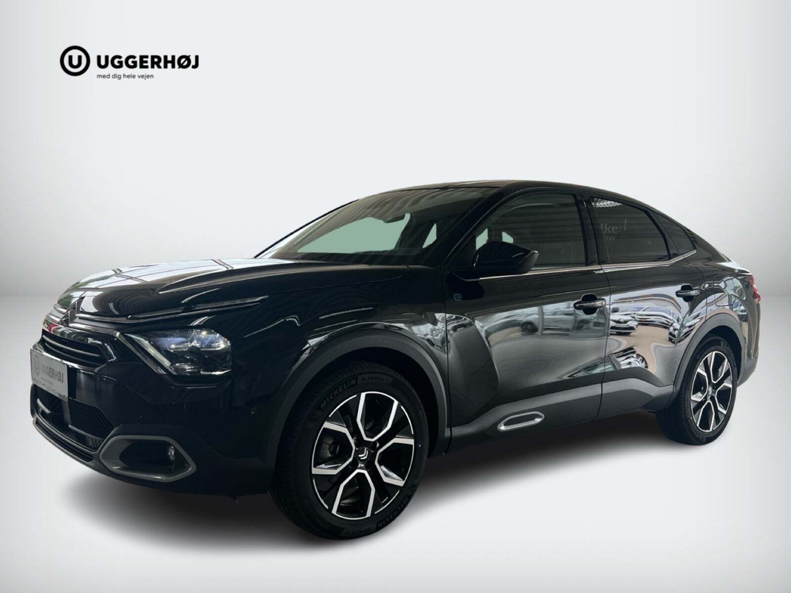 Sort Citroën ë-C4 X fra 2024 set udefra