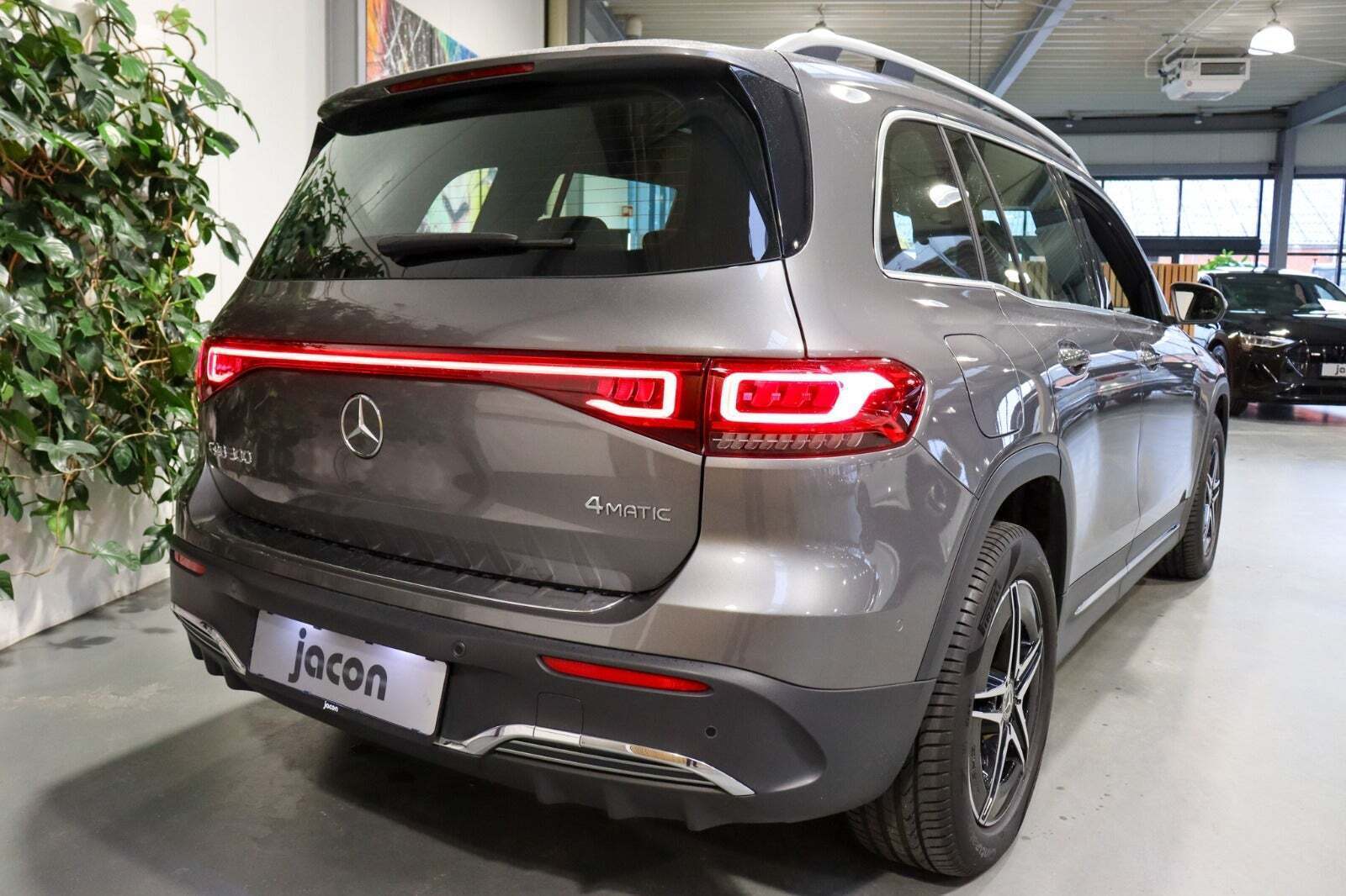 Mercedes EQB300 AMG Line 4Matic