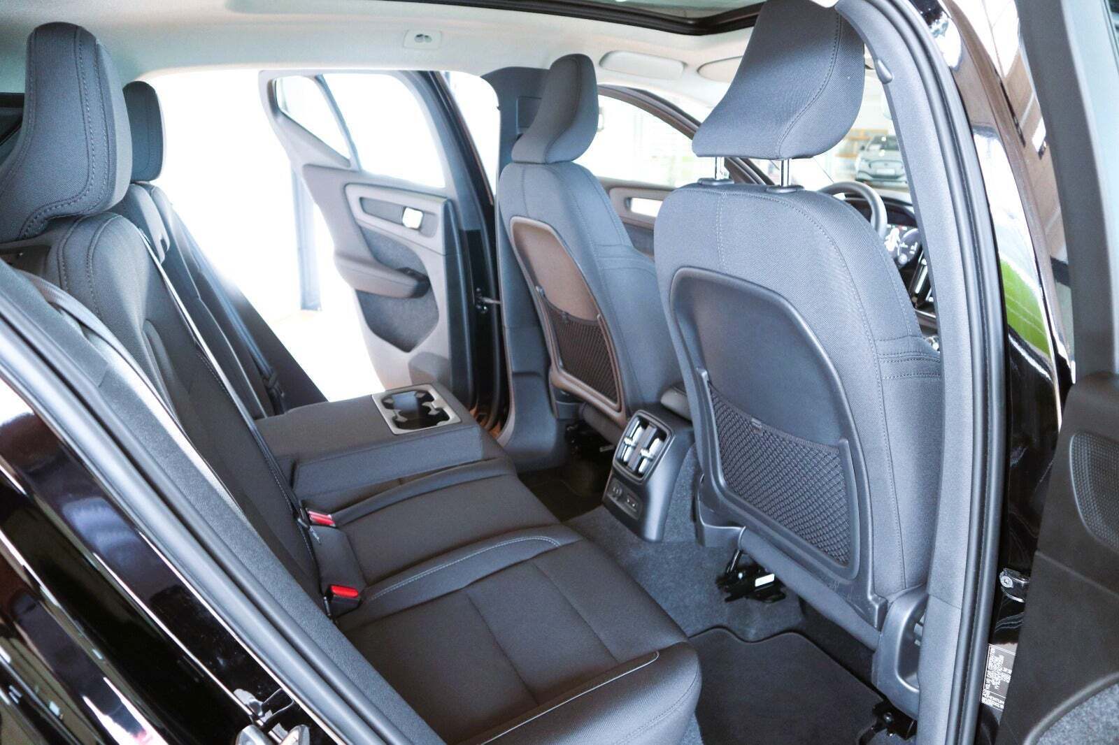 Sort Volvo XC40 fra 2022