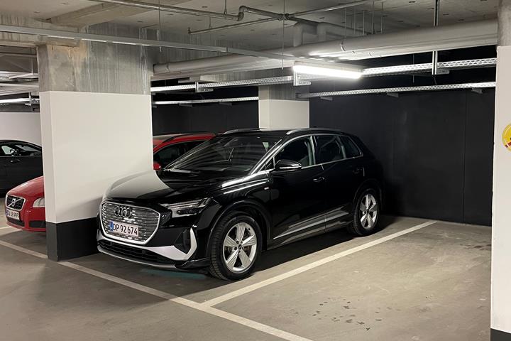 Sort Audi Q4 e-tron fra 2021