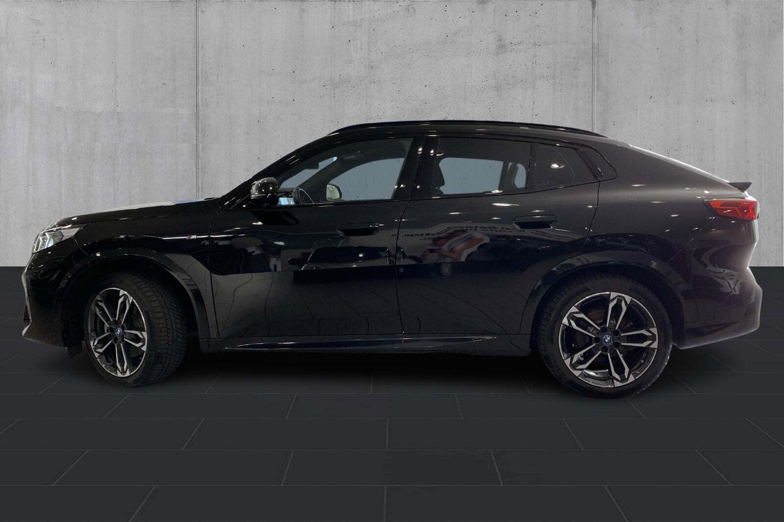 BMW iX2
