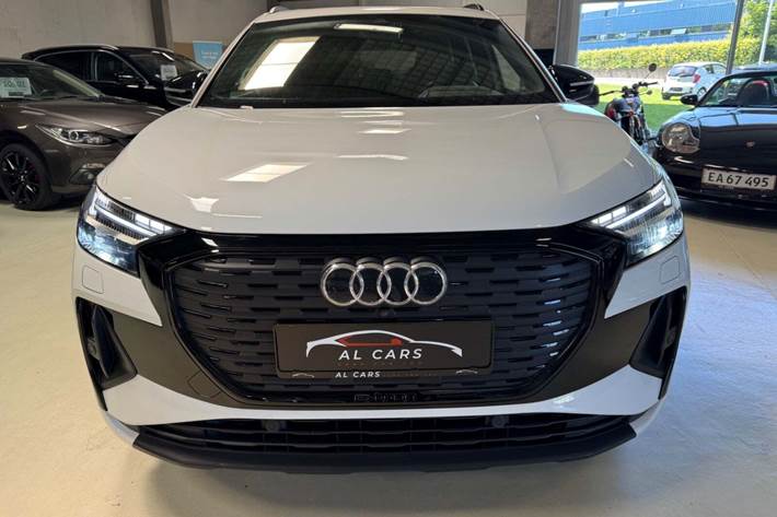 Hvid Audi Q4 e-tron fra 2022
