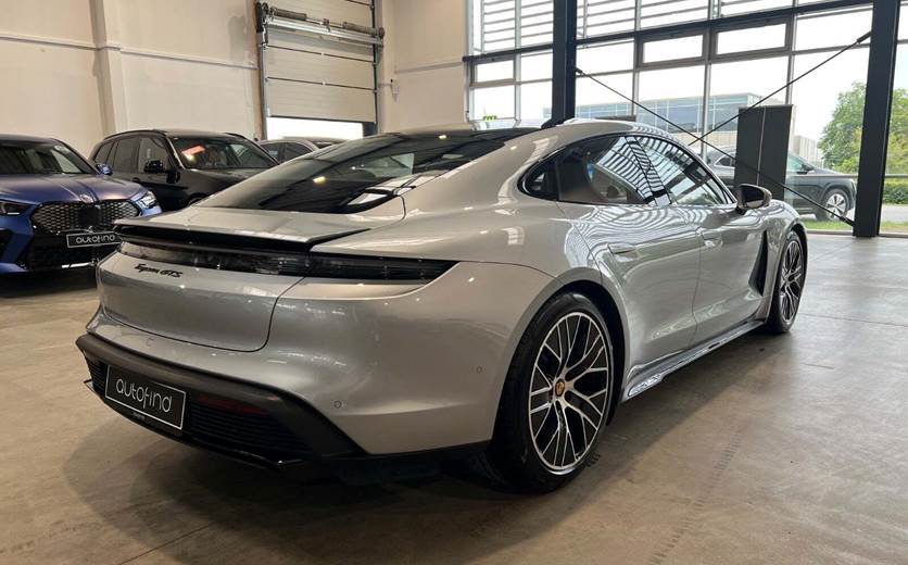 Porsche Taycan GTS