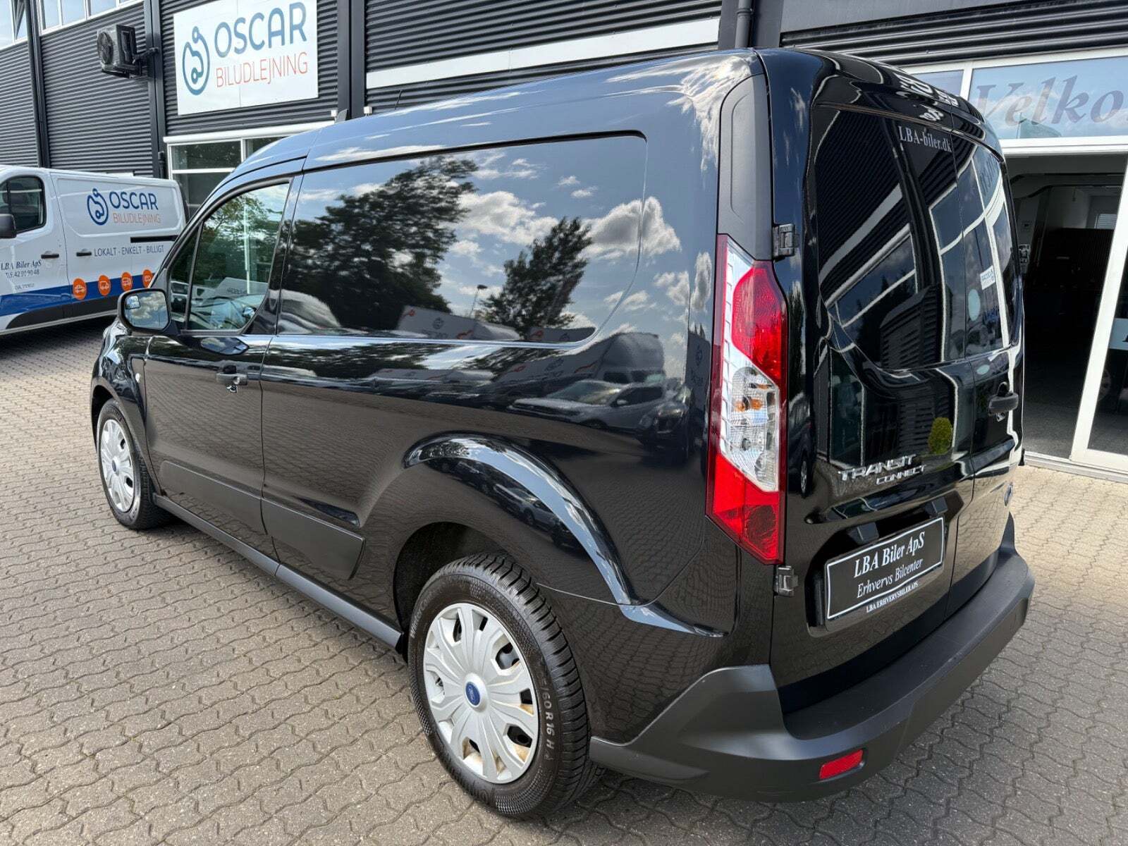 Ford Transit Connect 1,5 EcoBlue Active kort