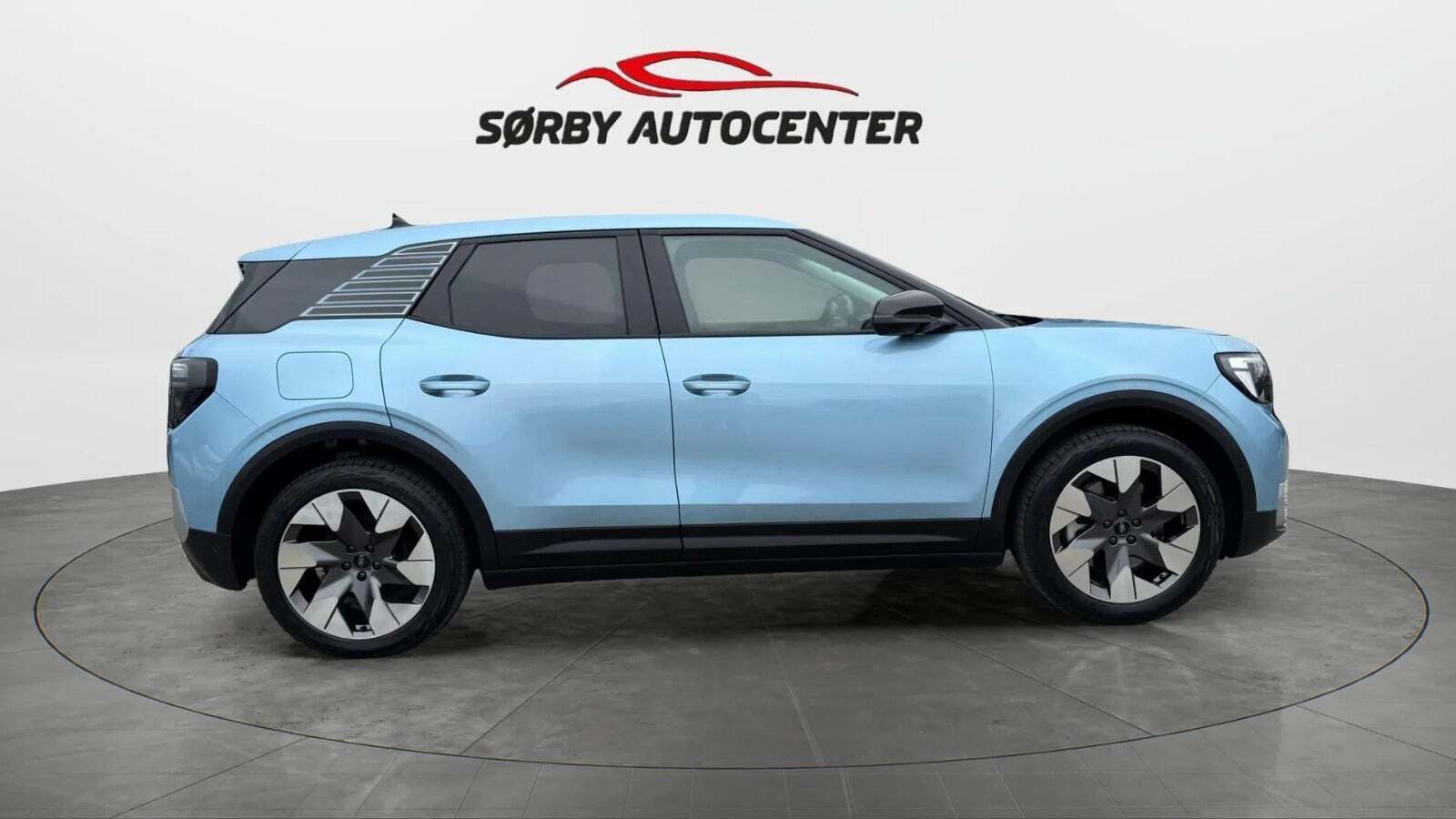 Ford Explorer 82 Premium Extended Range