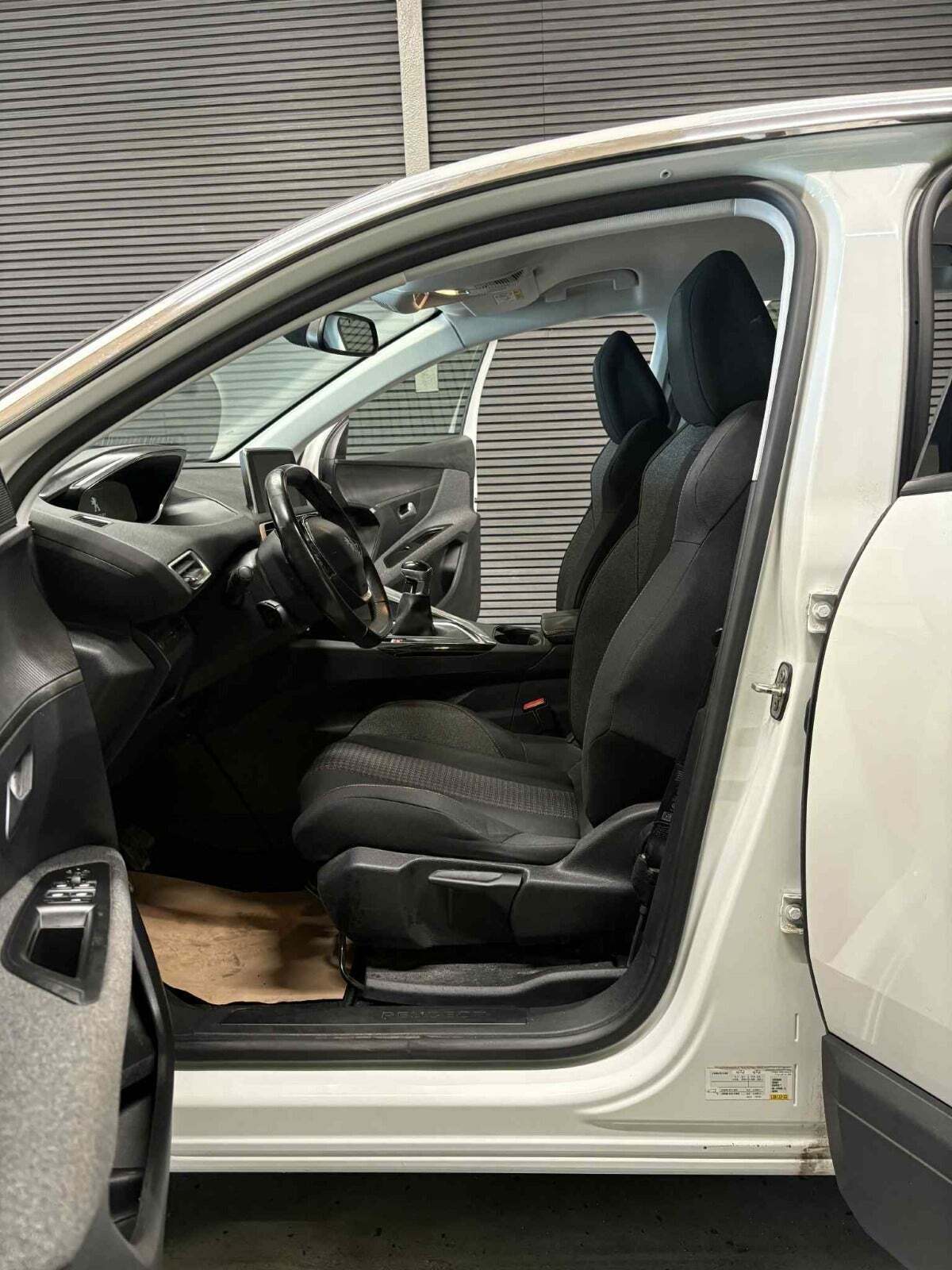 Peugeot 3008 1,2 PureTech 130 Active