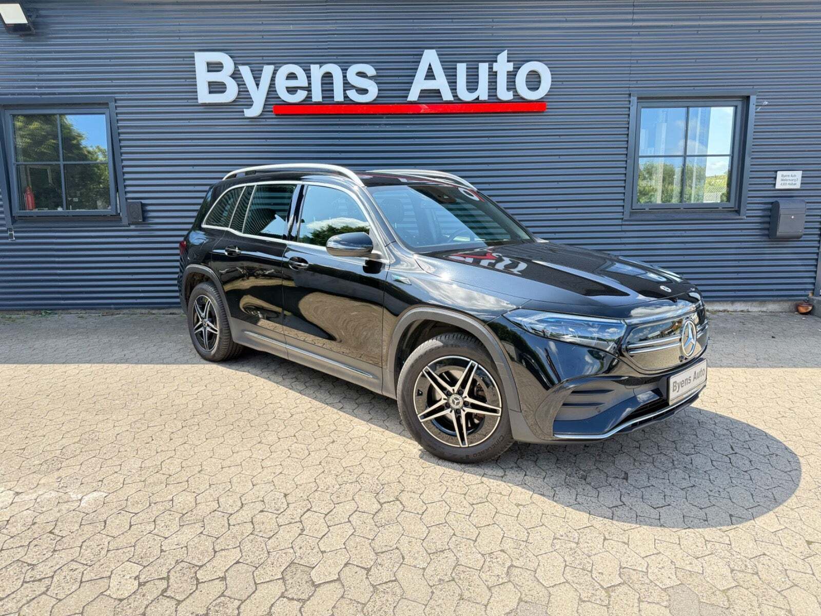 Mercedes EQB300 AMG Line 4Matic