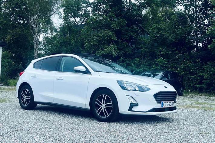 Hvid Ford Focus fra 2020