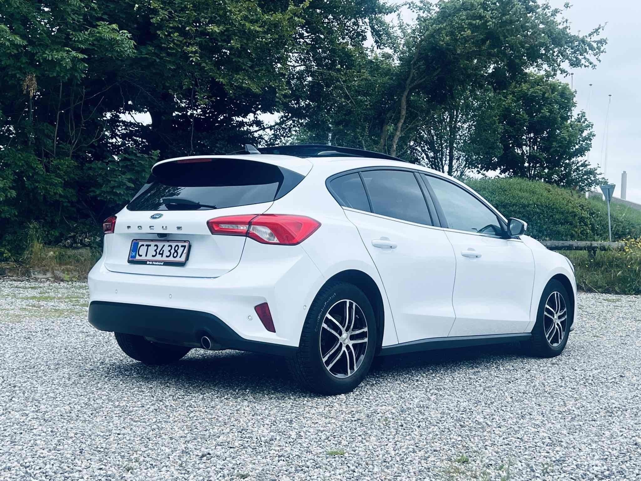 Hvid Ford Focus fra 2020