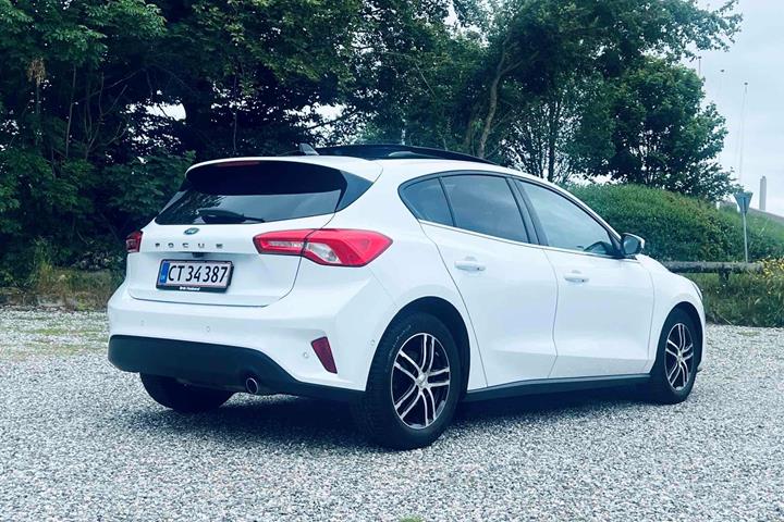 Hvid Ford Focus fra 2020