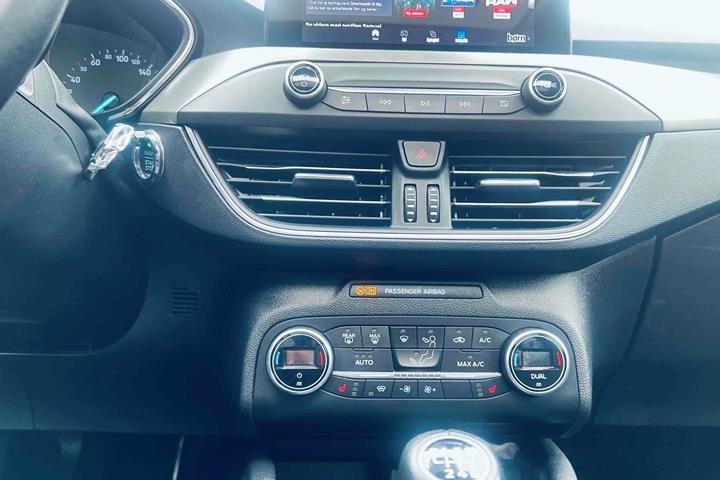 Hvid Ford Focus fra 2020